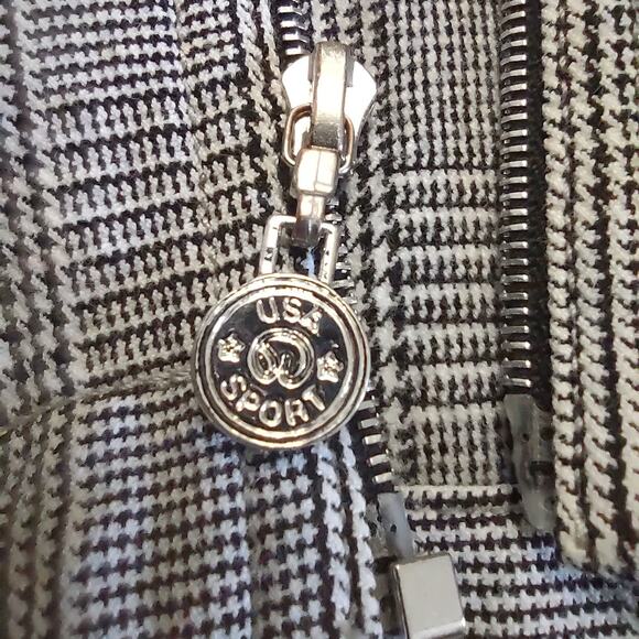 ST. JOHN Sporty Plaid Casual Zip Front Jacket Size M Oversized Casual Designer - Picture 14 of 16